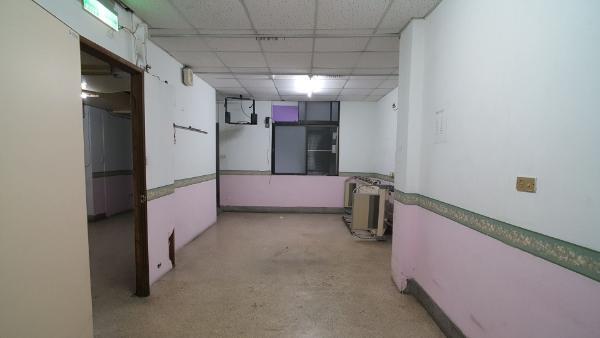 東區店面-9