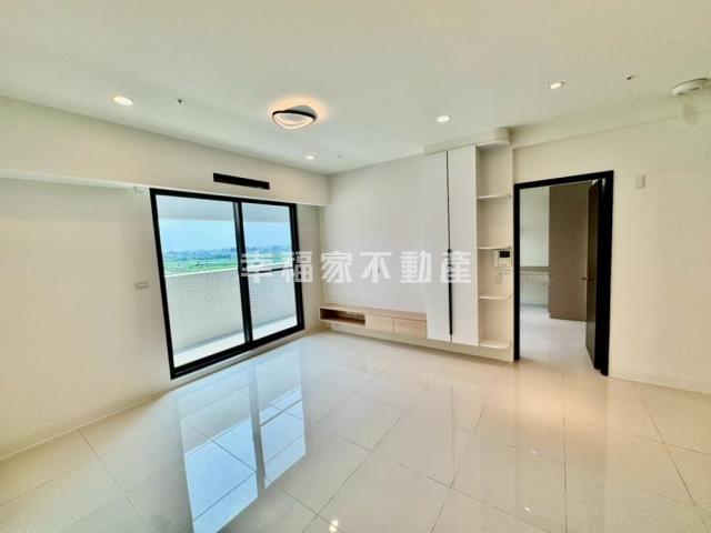 台南新市大樓-1