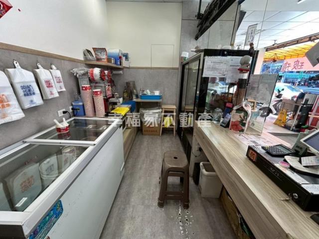 東區店面-7